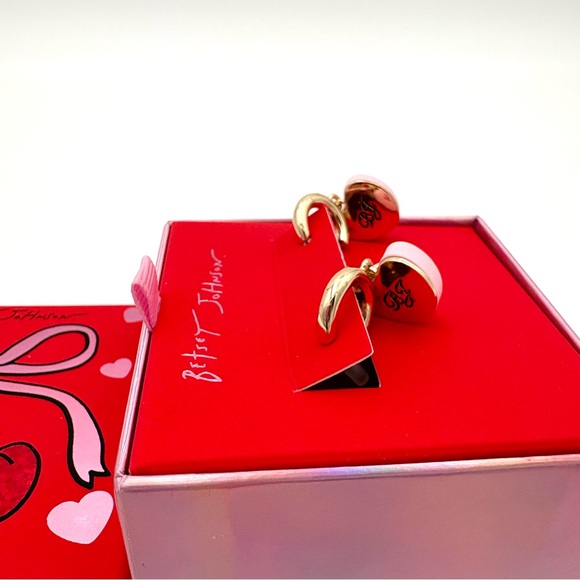 ♥️Betsey Johnson Candy Heart Charm Hoop Earrings | NWT - Picture 6 of 7